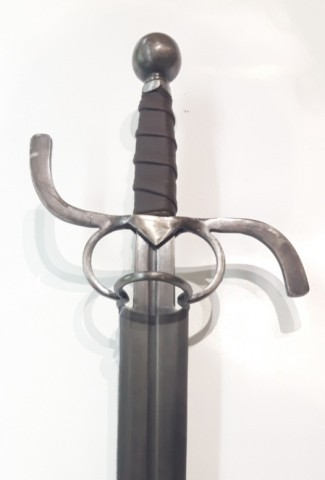ESPADA DE PUNTA Y CORTE ARRIAZ