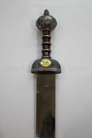 ESPADA ROMANA CON VAINA