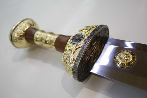 JULIO CÉSAR (ORO) SWORD