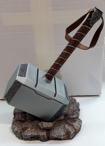 MARTILLO DIOS THOR METÁLICO