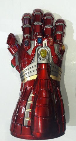 IRON MAN GAUNTLET