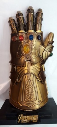 GUANTE DE THANOS