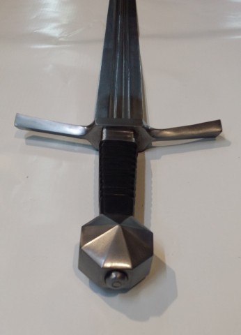 FUNCTIONAL SWORD