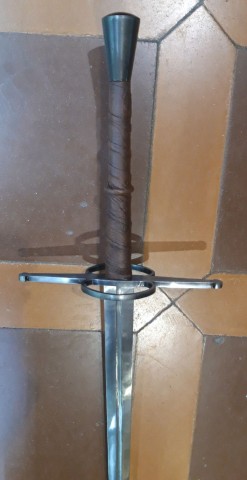 ESPADA MONTANTE DE ANILLAS HOJA BASTARDA