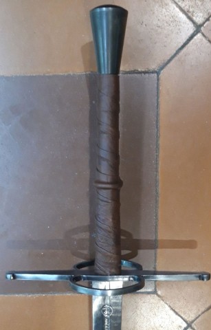 ESPADA MONTANTE DE ANILLAS HOJA BASTARDA