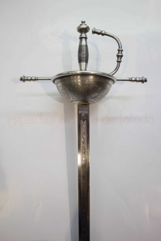 ESPADA CAZOLETA O TIZONA ESPAÑOLA (PLATA)