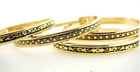GOLD BRACELET