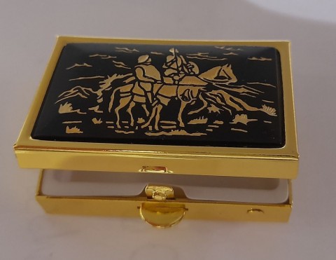 CAJA DAMASQUINADA QUIJOTE