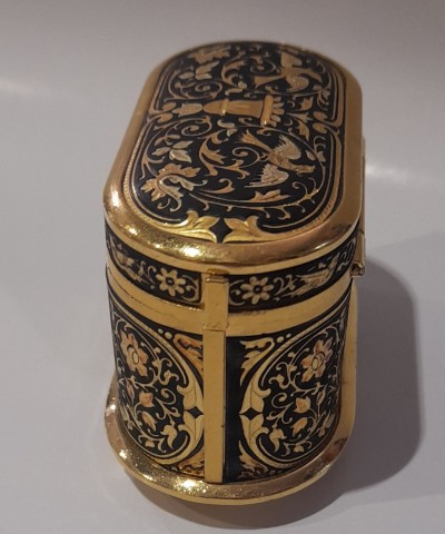 COFRE JOYERO DAMASQUINADO ORO RENACIMIENTO 8 X 6 X 4 CM