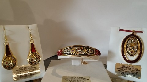 PULSERA ORO ESMALTE ROJO